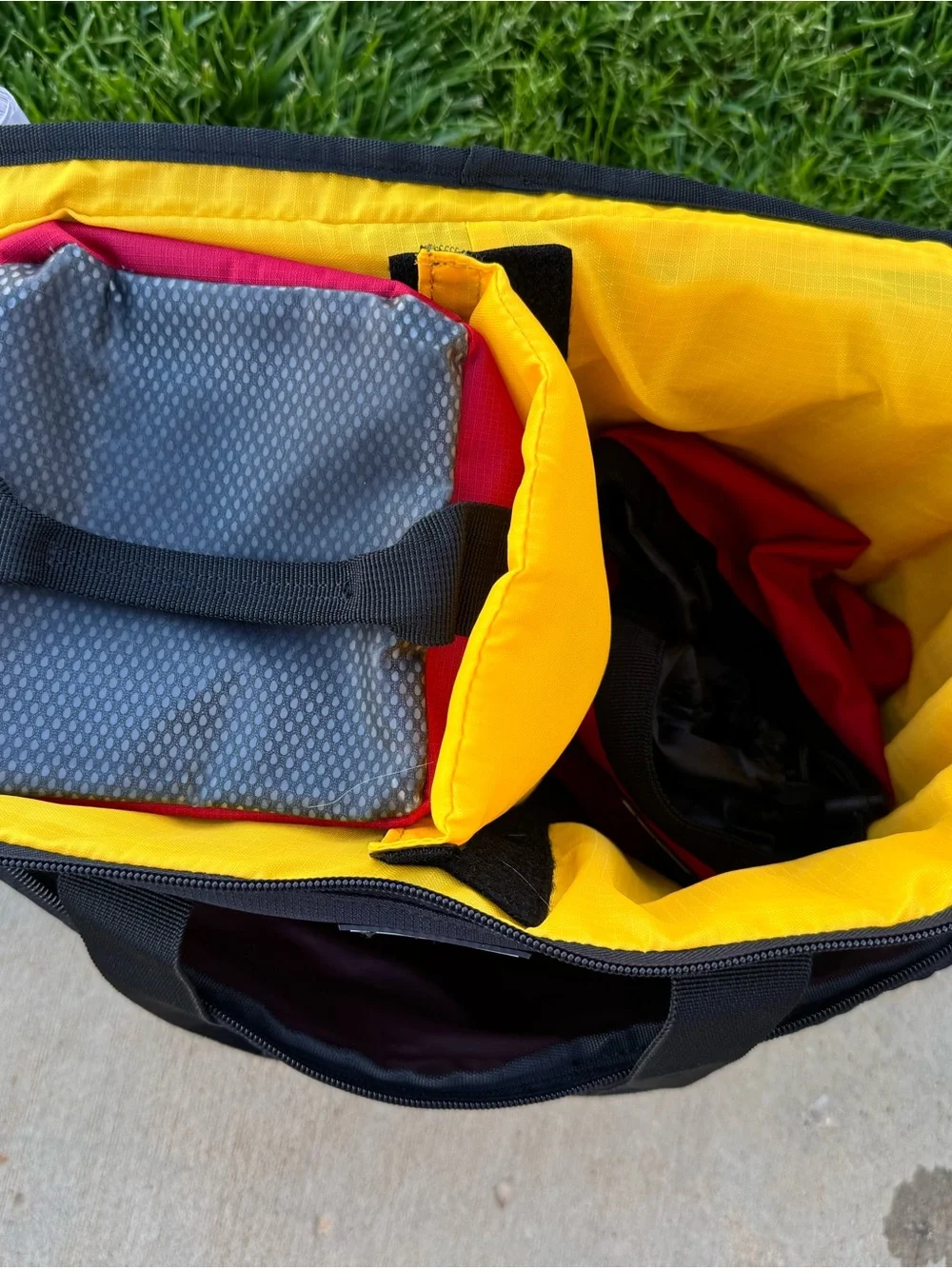 Mountainsmith Red K9 Cube with Front & Back Pocket